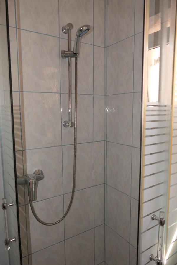 Apartments And Rooms Juki سينج المظهر الخارجي الصورة