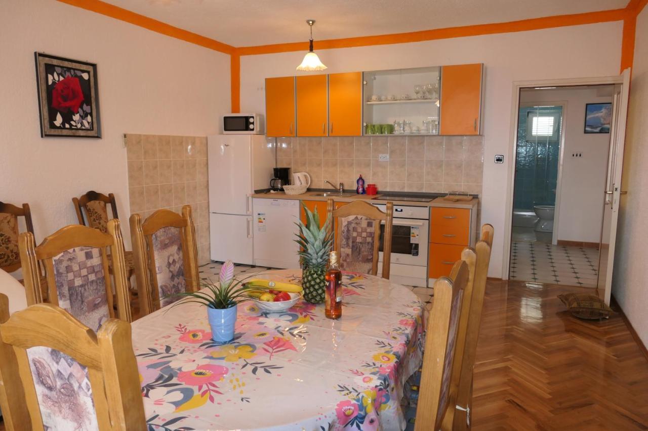 Apartments And Rooms Juki سينج المظهر الخارجي الصورة