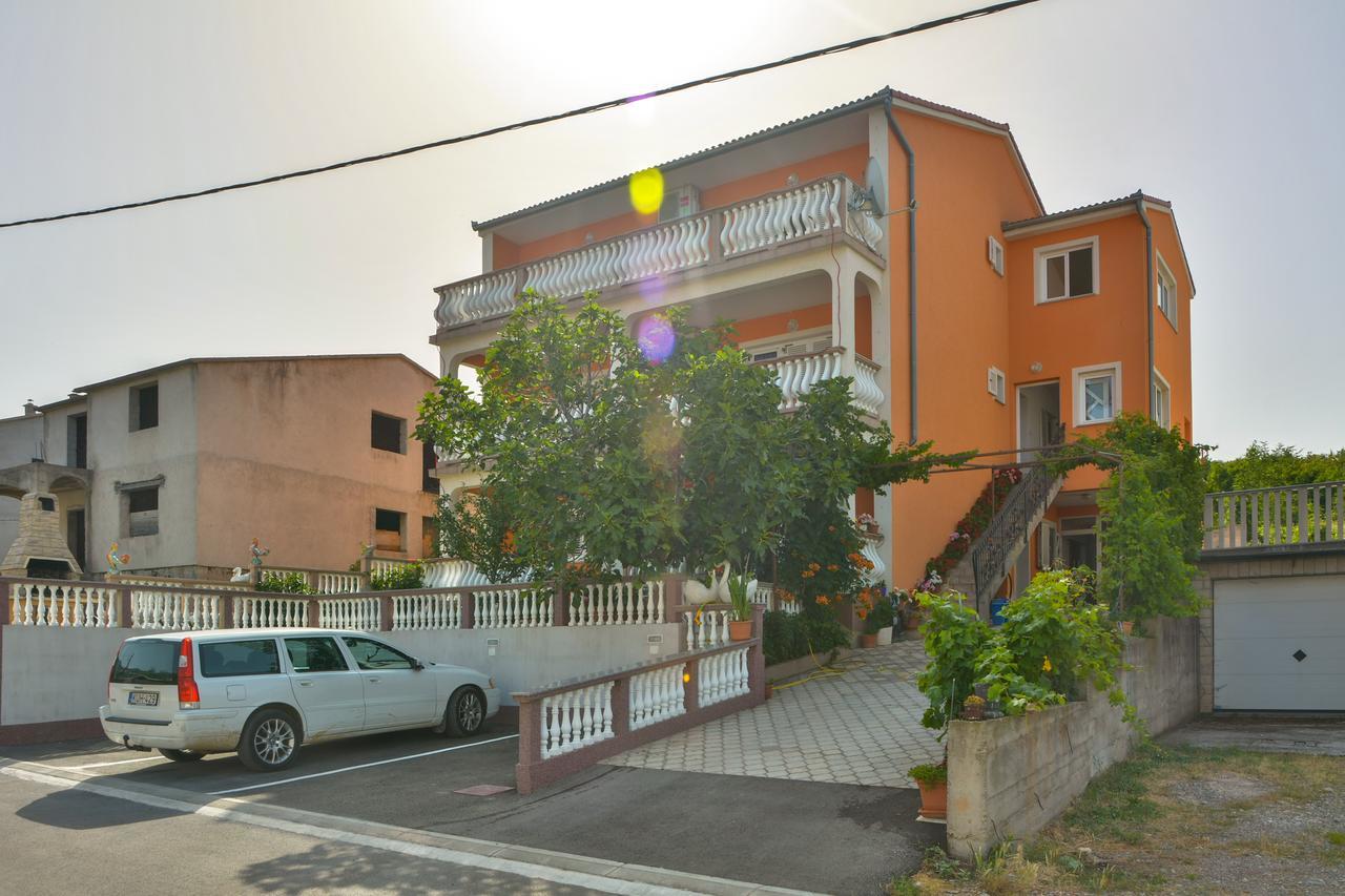 Apartments And Rooms Juki سينج المظهر الخارجي الصورة
